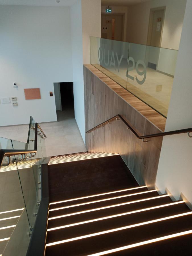 Kings Wharf Quay29 - Large Studio Apartment With 3 Pools - Gym - Rock Views - Holiday And Short Let Apartments In Gibilterra Esterno foto