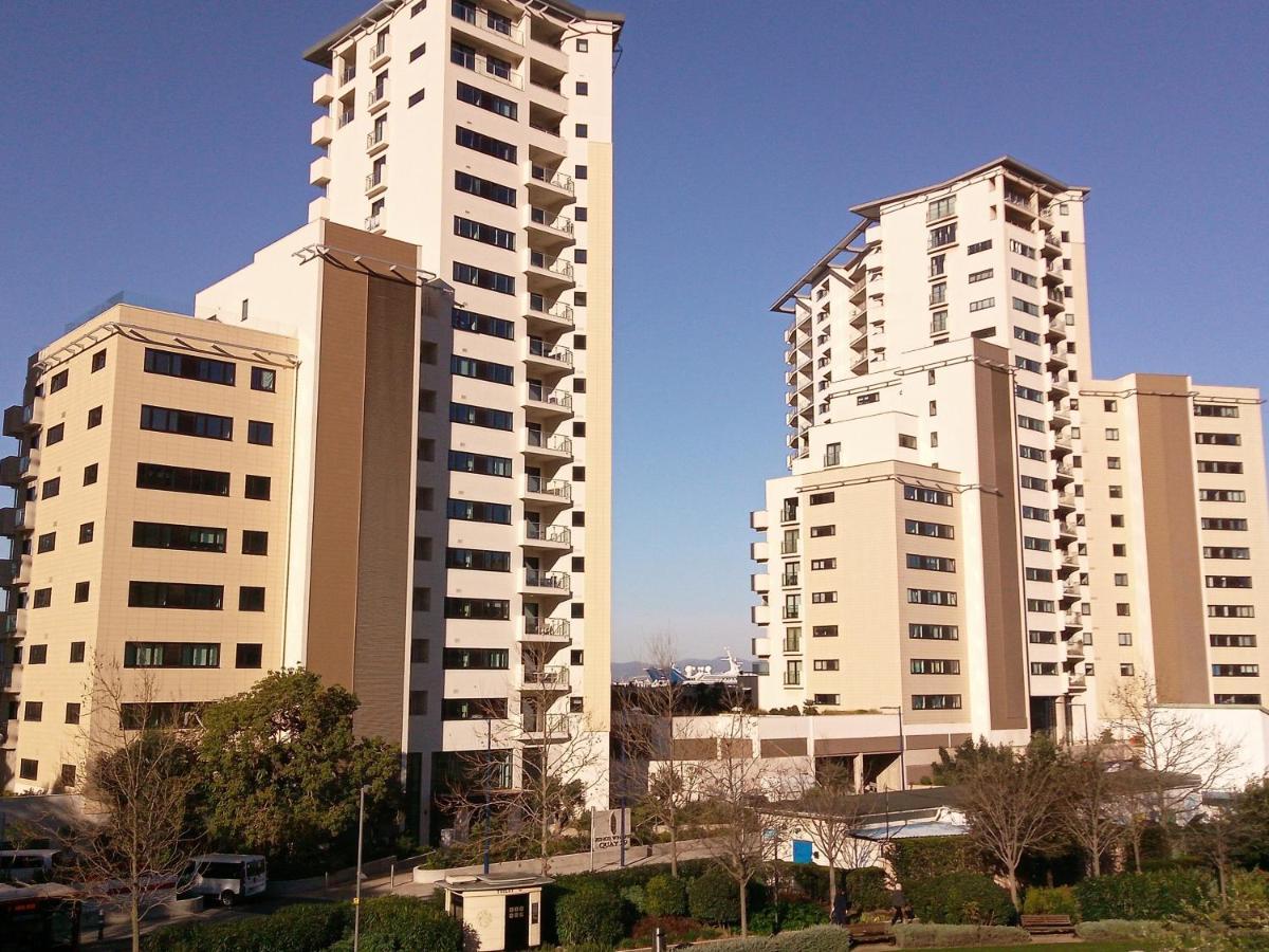 Kings Wharf Quay29 - Large Studio Apartment With 3 Pools - Gym - Rock Views - Holiday And Short Let Apartments In Gibilterra Esterno foto